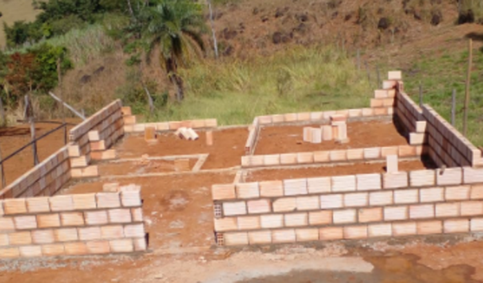 Ajude a levantar as paredes de um sonho! A minha casa e dos meus filhos!