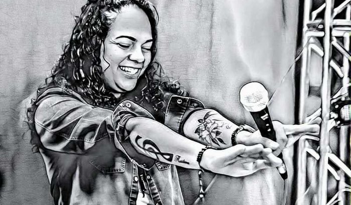 Ajude a Camila a conseguir arrumar seu instrumento de trabalho