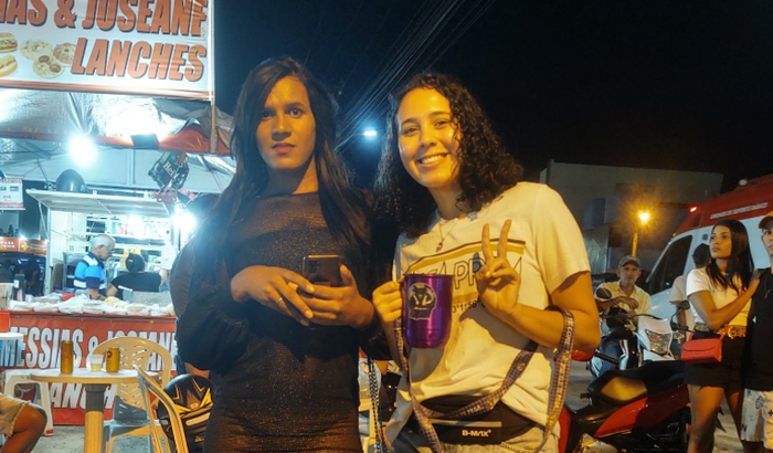 Ajuda para comprar a roupa pra Blogueira Natalia ir pro Arraiá da D2