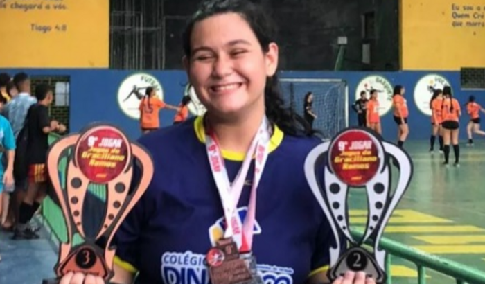 ADOTE UM ATLETA (ANA LUIZA)