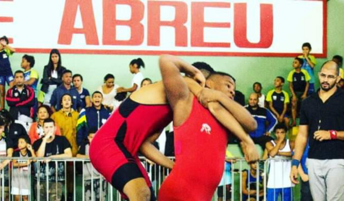 Me ajudem a participar do campeonato brasileiro interclubes (CBI)