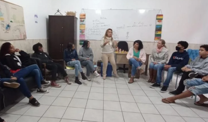 Levar nossas adolescentes a exposição BEYOND VAN GOGH 