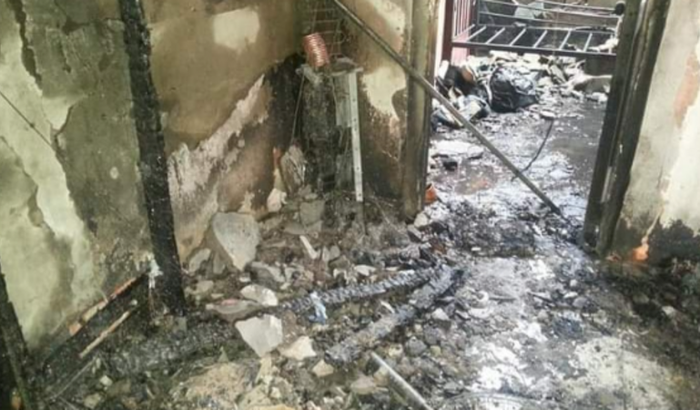 Quem puder ajudar de coração eu construir minha casa novamente
