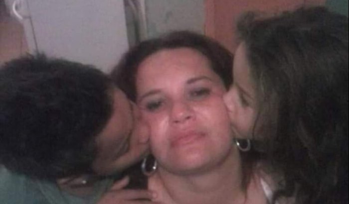 Ajuda a Tatiana contra fome e desemprego