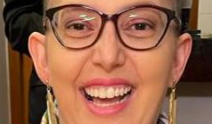 Ajuda p/ troca bateria da cadeira de rodas da Naty e a transpor o câncer