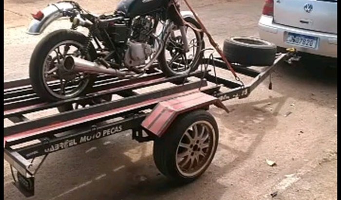 Ajude me  a voltar pras estradas 