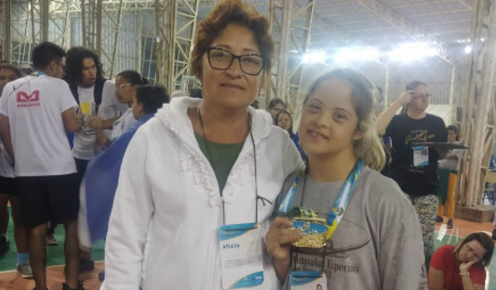    CUSTEIO PARA ACOMPANHAMENTO DE OLIMPIADAS DA MINHA FILHA TALIA ANDRETTI.