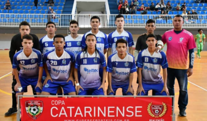 Contribua para os atletas do Futsal da Adiee