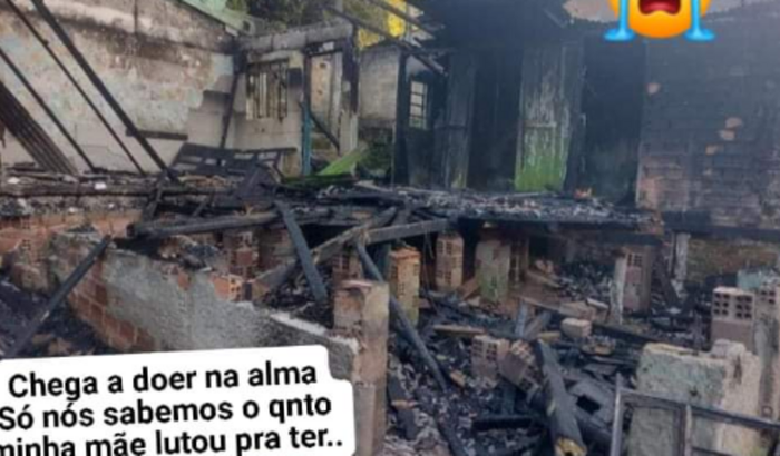 Construção casa, perdida no incêndio 