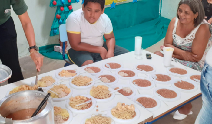 Comprar Alimentos, Papelaria, Material de Higiene e Limpeza.