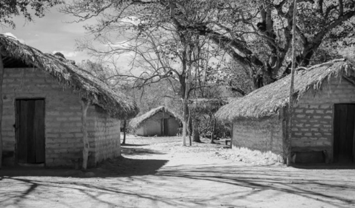 AJUDE A VALEN A FAZER SEU INTERCÂMBIO CULTURAL COM A ESCOLA!