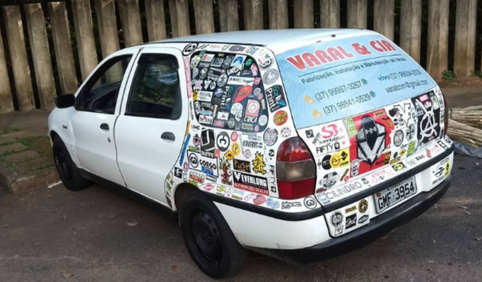 Motor do carro do Kiko