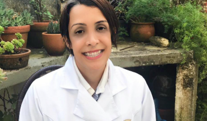 Me ajude a continuar na faculdade de medicina