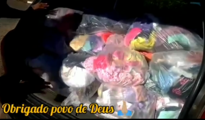 COMPRAS DE CESTAS BÁSICAS A 100 FAMÍLIAS 