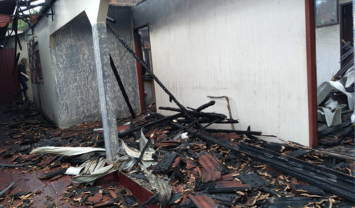 Ajuda pra reconstrução da casa do casal de idoso que teve q casa consumida pelo fogo em Toledo-PR