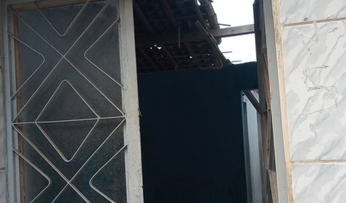 Vaquinha pra min ajudar a custear o telhado de minha casa