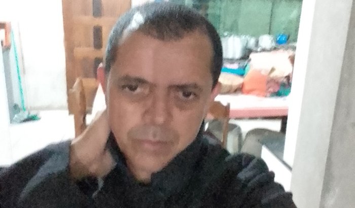 Preciso de ajuda para comprar ou financiar uma van cargo usado.