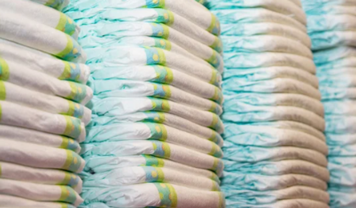 Me ajudem a comprar Fraldas, Leite e Roupas para minha filha