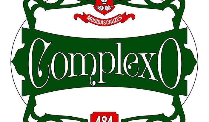 Complexo resiste!