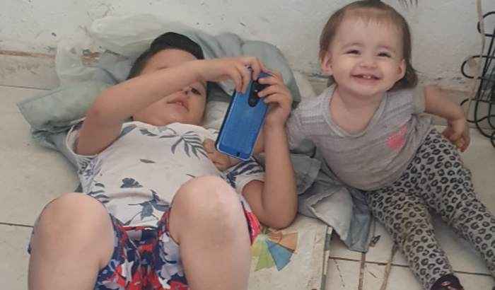 Ajudar uma  família carente q tem 2 crianças p alimentar . Q Deus ilumine o caminho de cada um q contribuir 