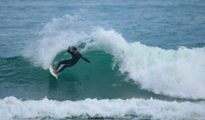 Vakinha para continuar no Campeonato Brasileiro de Surf.