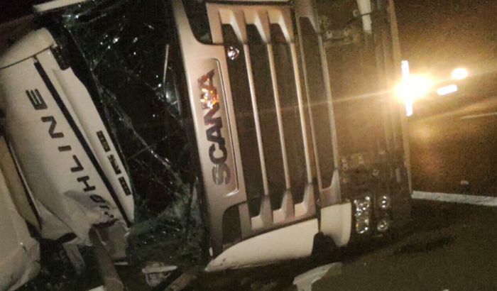 Peço ajuda a todos para reconstruir meu caminhão