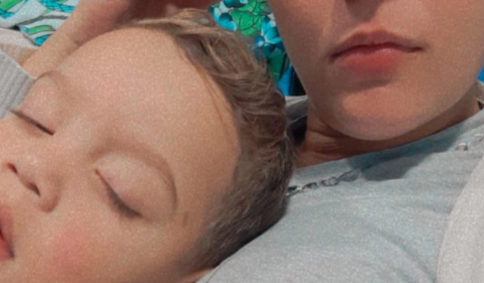 Ajuda para uma mãe solo que esta passando por dificuldade 