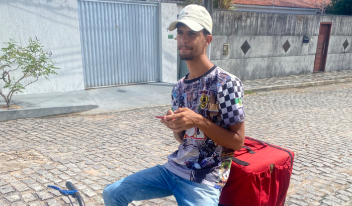 Ajuda para comprar uma moto e trabalhar 