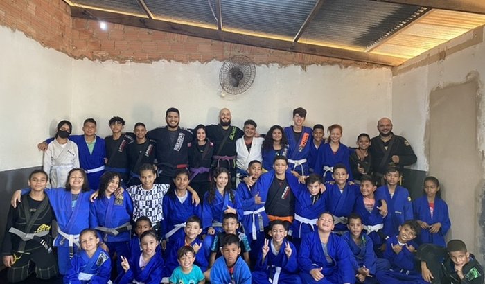 NOS AJUDE A COMPRAR O TERRENO DO NOSSO PROJETO SOCIAL DE JIUJITSU 