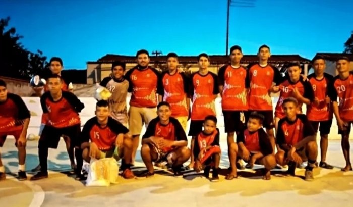 Ajudar o projeto de resgate do esporte da localidade de sao bento.