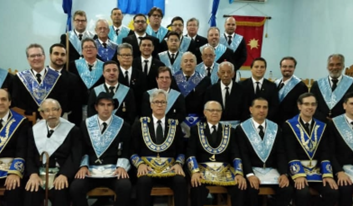 Reforma do telhado - Loja Maçônica Cavaleiros da Concórdia.
