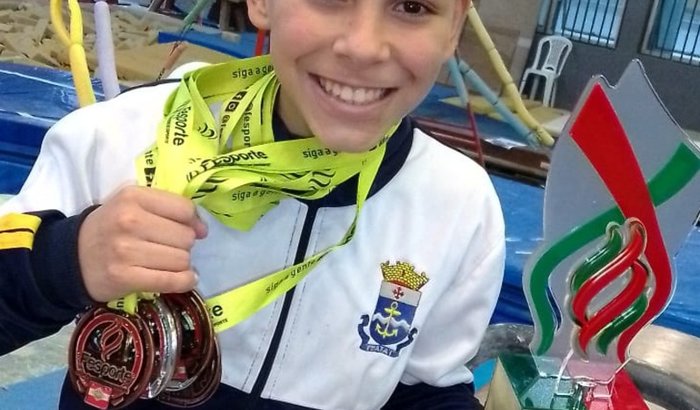 ortopedista para o Davi 