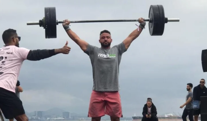 Ajuda de custo para um atleta ir a um dos maiores campeonato de crossfit MONSTAR 