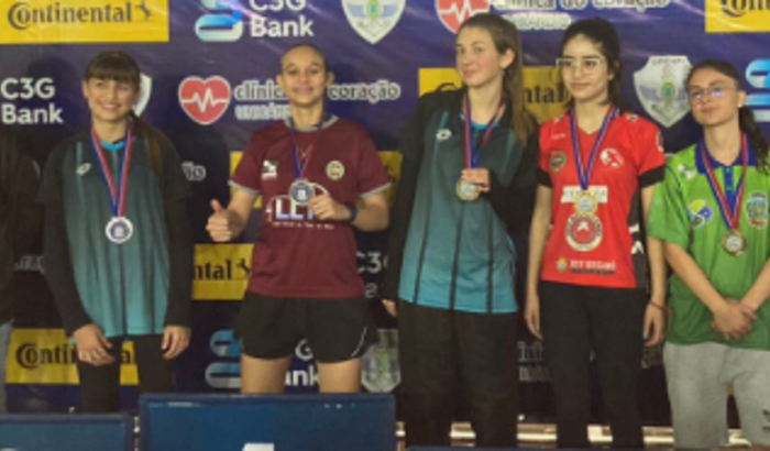 ajuda para conseguir ir para o campeonato de tênis de mesa