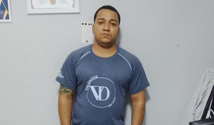 Uma Ajuda com a Prótese