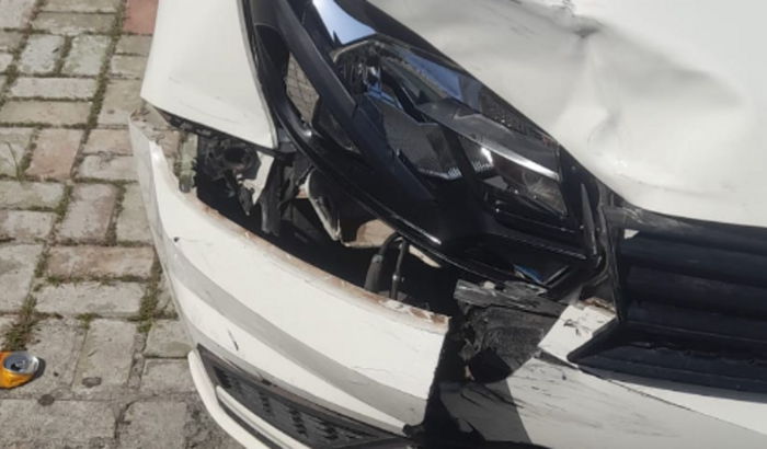 POR FAVOR. Conserto de carro preciso de ajuda para consertar meu carro que encontra-se acidentado 
