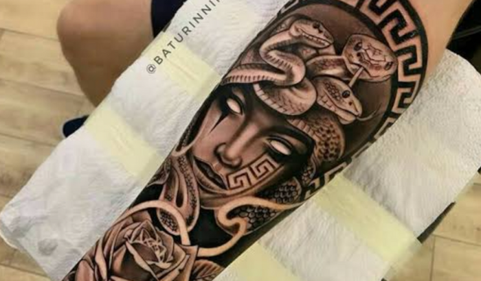 300 pila pra mim fazer minha tatto