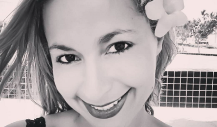 Ajude Aline no Tratamento da Esclerose Múltipla