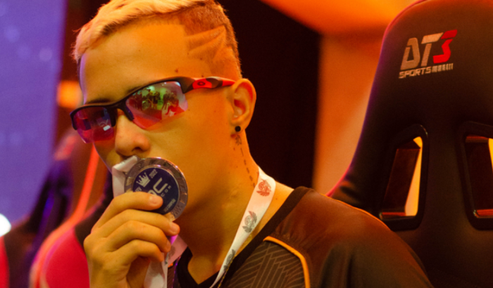 ME AJUDEM A JOGAR UM CAMPEONATO PRESENCIAL DE FF EM SÃO PAULO !