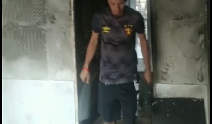 Ajude maurilio game a casa dele pegou fogo 