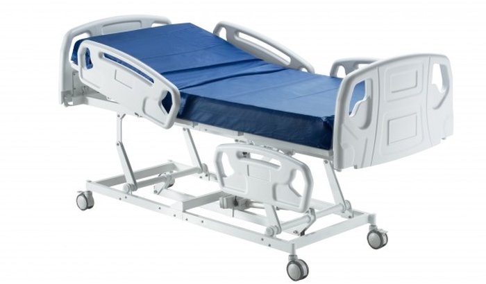 Uma cama hospitalar para o vó Hernani