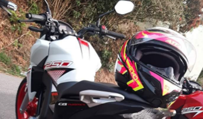 Vamos ajudar o CarlosEduardo  a quitar sua moto roubada?Juntos somos mais fortes,nao vamos deixar ele perder seu sonho!