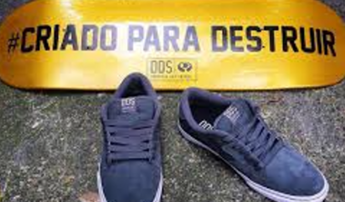 Ajuda para participar de um campeonato de skate .