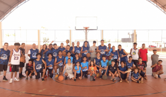 Ajuda para compra de uniformes e bolas de Basquete