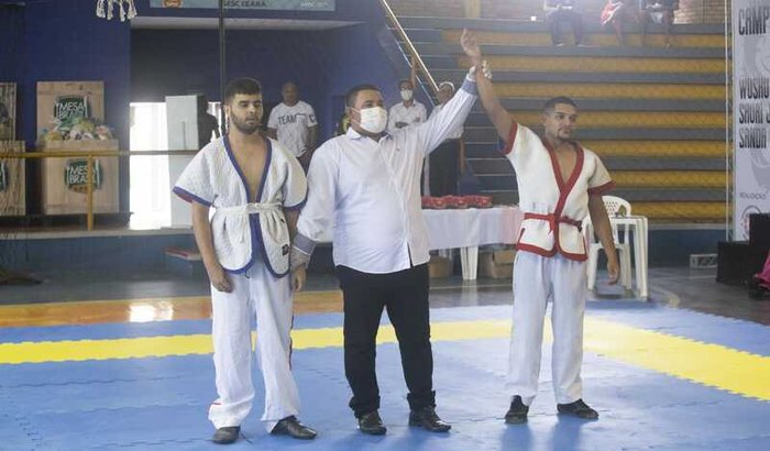 AJUDE UM JOVEM ATLETA COM SEU SONHO 