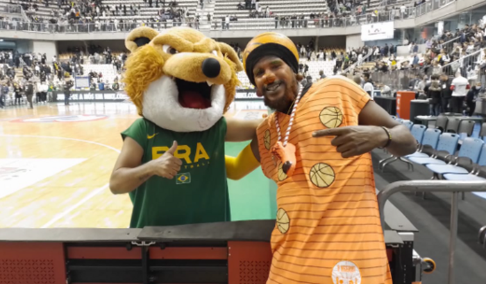 Palhaço Basqueteiro e Três Negros no Uruguai 