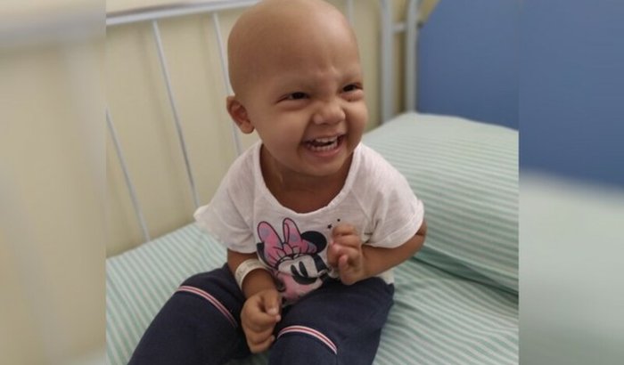 AJUDE A MARIA EDUARDA 