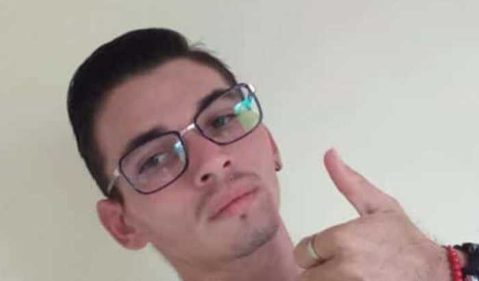 meu amigo ta passando fome com 1 filho pra cuidar 