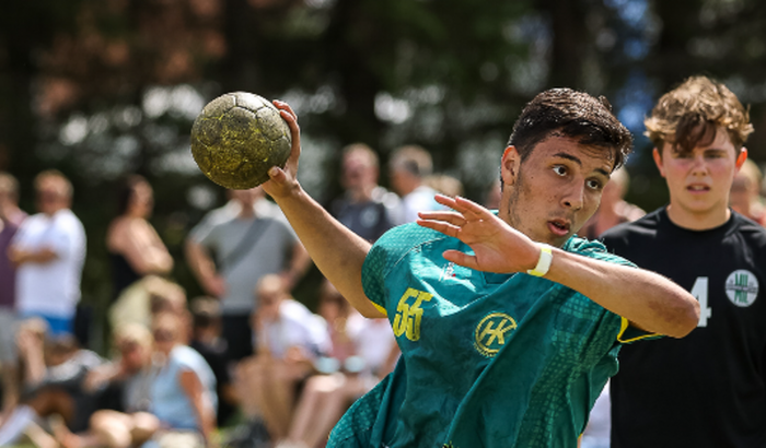Jogar um Campeonato Internacional de Handebol em Novembro
