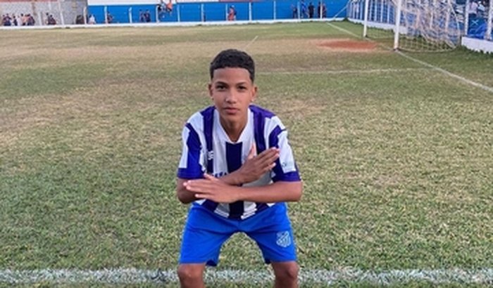 Ajude-me a realizar o sonho do meu sobrinho Lucas Kauã a ser jogador de futebol 